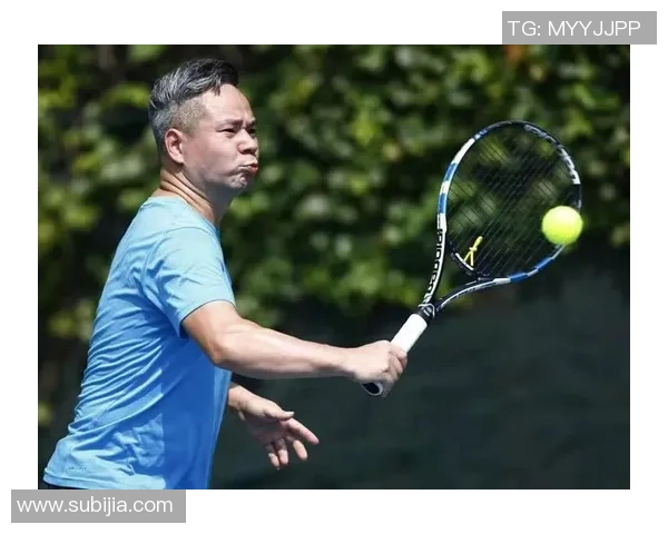 深圳网球队的盯防策略分析与比赛表现的得失探讨 深圳网球队的盯防策略分析与比赛表现的得失探讨